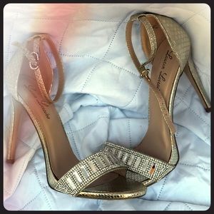 LAUREN LORRAINE HEELS